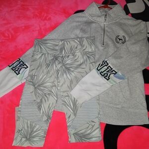 PINK Athleisure Gray Palm Print Capris & Quarter Zip Pullover Tropical Vibe Sz S